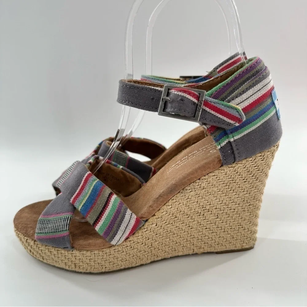 Toms womens size 5 platform wedges multicolored stripe canvas